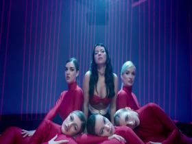 INNA Yummy (x Stefflon Don & Dhurata Dora) (HD)